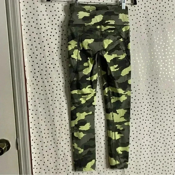 Lululemon Fast and Free High-Rise Crop - Picture 8 of 11